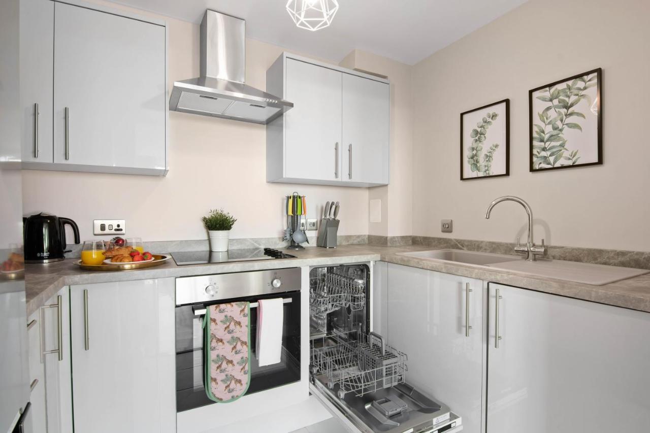 Spacious & Cosy, Netflix, Parking, Colindale Station Hendon Luaran gambar