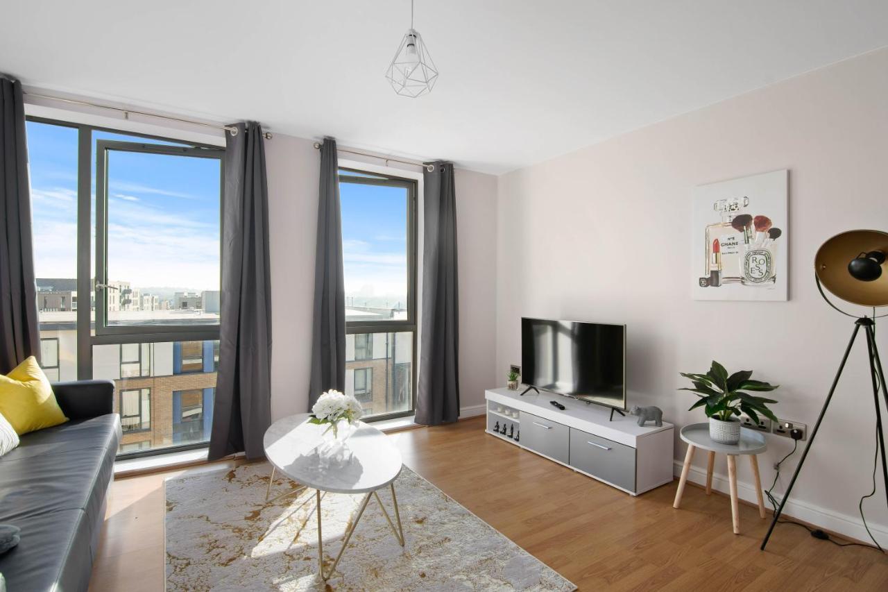 Spacious & Cosy, Netflix, Parking, Colindale Station Hendon Luaran gambar