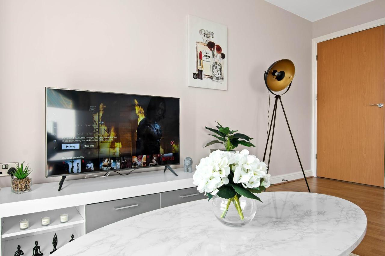 Spacious & Cosy, Netflix, Parking, Colindale Station Hendon Luaran gambar