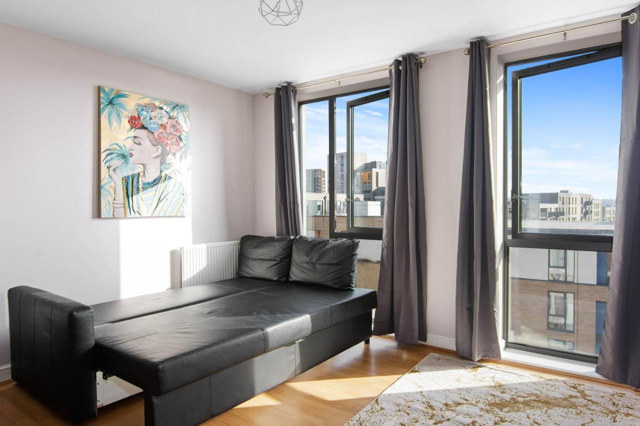 Spacious & Cosy, Netflix, Parking, Colindale Station Hendon Luaran gambar