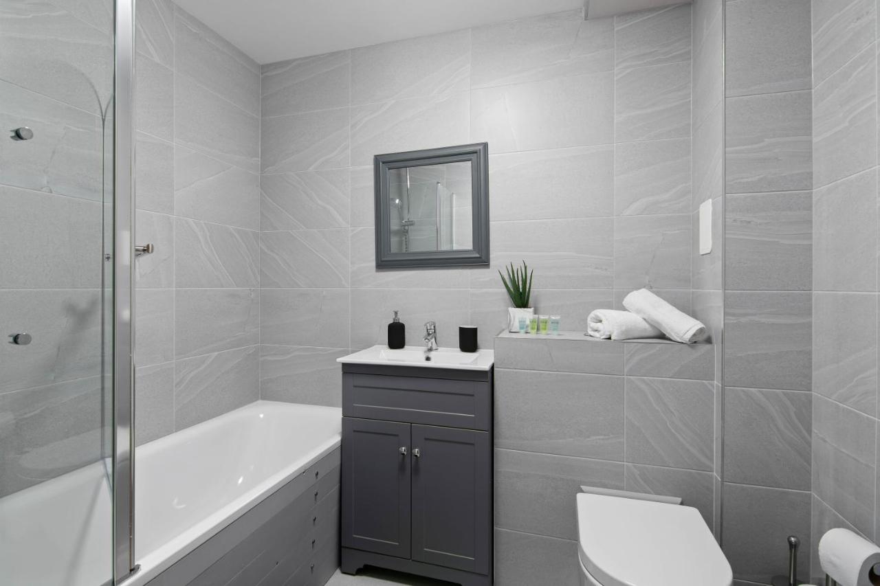 Spacious & Cosy, Netflix, Parking, Colindale Station Hendon Luaran gambar